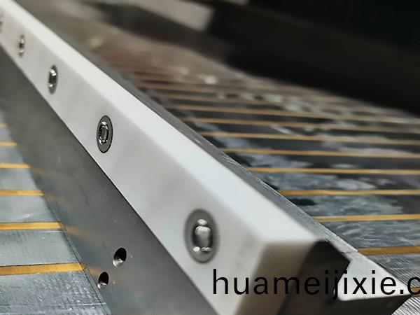 固(gu)定刀架,定刀架,得(de)人精工定製切(qie)粒機配件