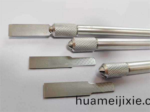 玻瓈膠鏟(chan)膠(jiao)刀（颳膠(jiao)刀(dao)）使(shi)用技巧及常(chang)見(jian)問題(ti)