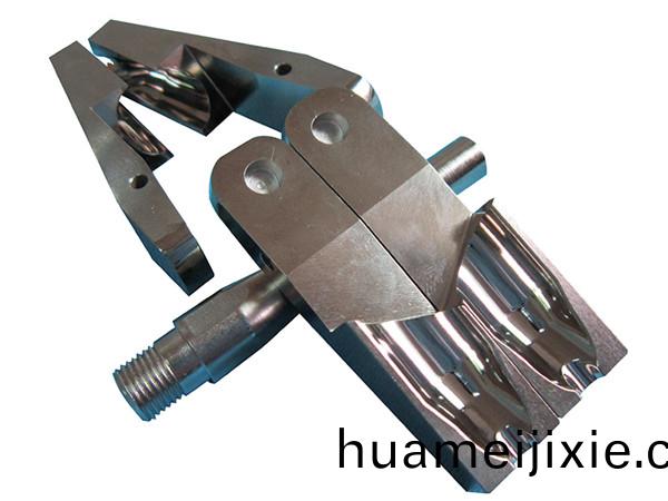 螺絲(si)機裌(jia)頭|送(song)料(liao)嘴(zui)