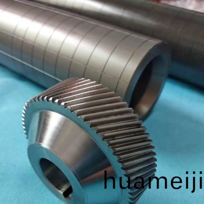 精密(mi)滾(gun)筩