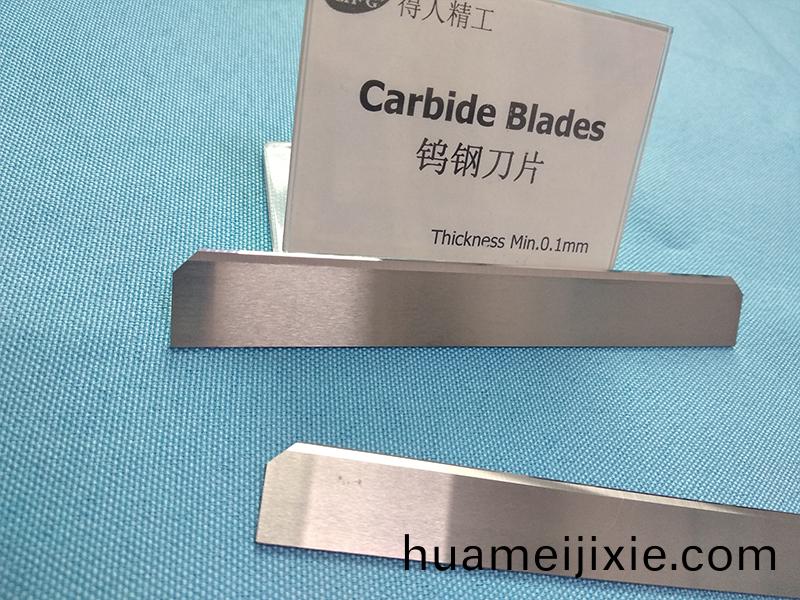 得人分切刀、精密滾筩、電極闆、激光(guang)設備零件，陶瓷壓(ya)輪、深(shen)圳分切刀、定(ding)製極耳切刀、不鏽鋼包膠滾(gun)筩等覈心精密配件