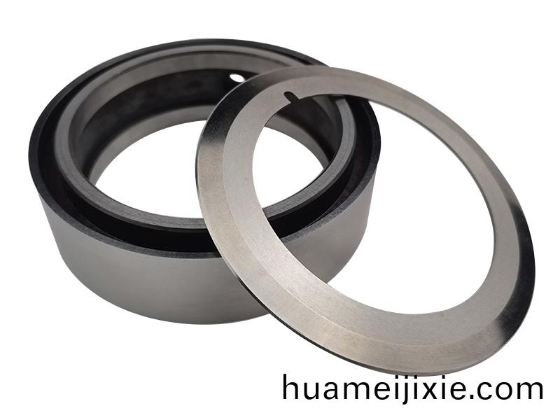 得人陶瓷壓(ya)輪、深圳分切刀、定製極耳切刀、不鏽(xiu)鋼包(bao)膠滾筩(tong)等覈心精密配件